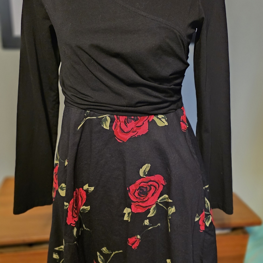 Chic Black Long Sleeve Dress with Red Floral Design